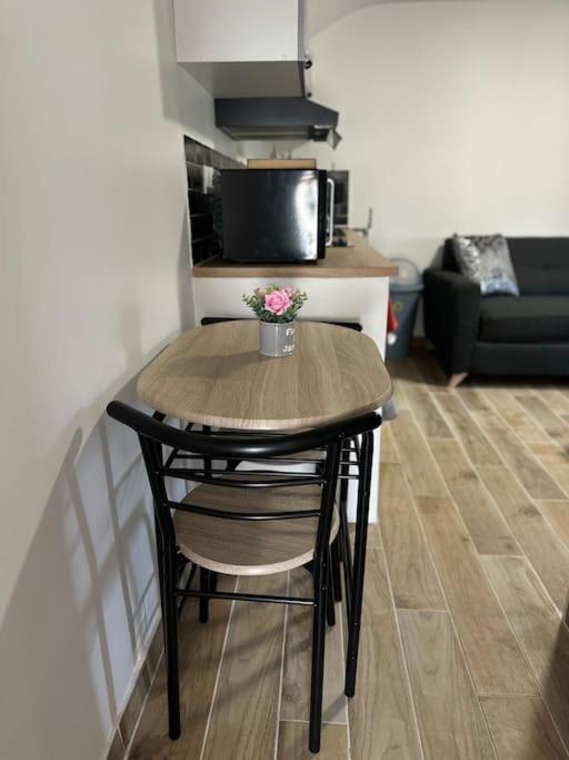 Charmante Studio Ligne 13 Tram 5 Saint Denis Pierrefitte-sur-Seine Zewnętrze zdjęcie